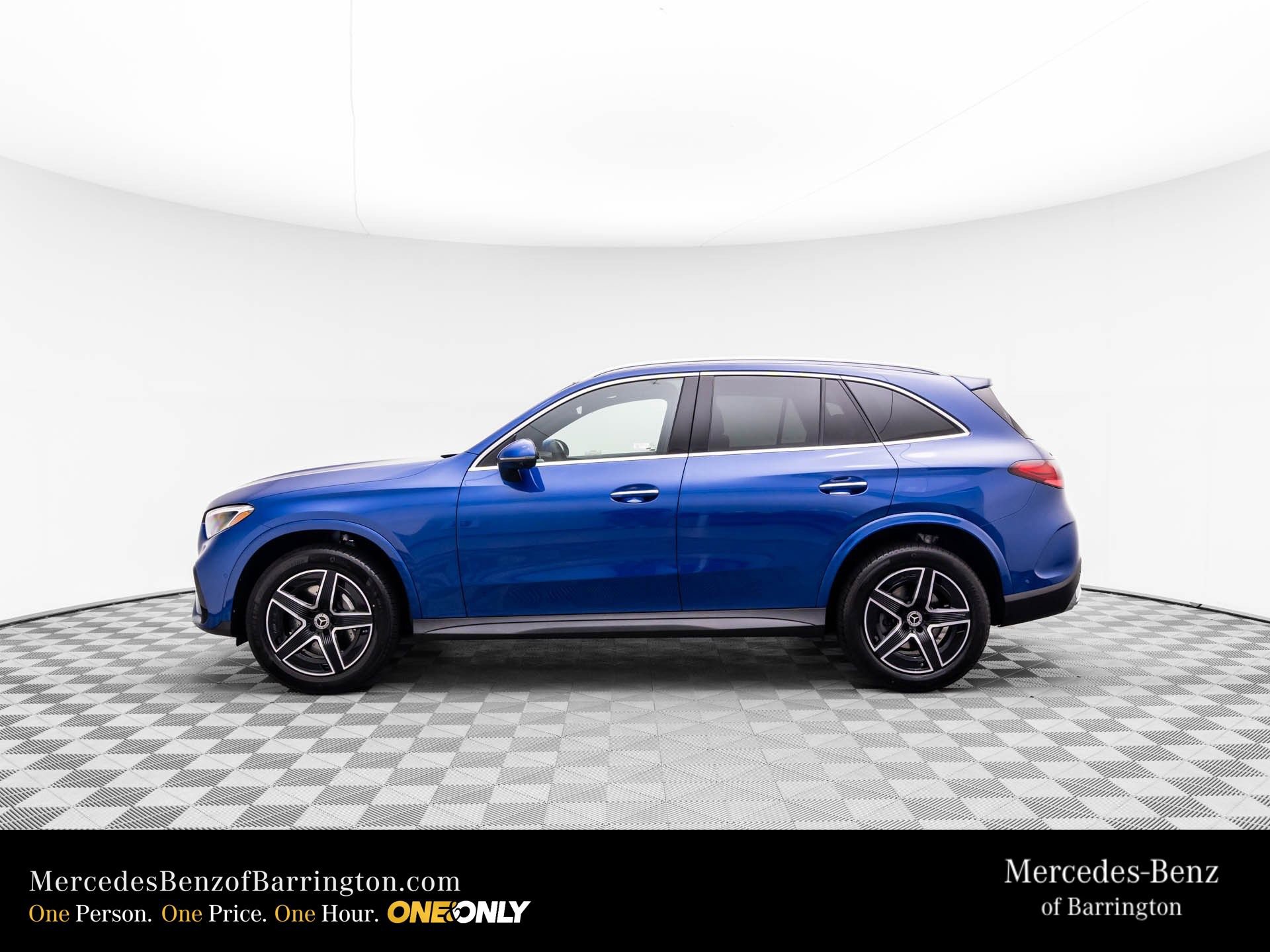 New 2025 Mercedes-Benz GLC 300 4MATIC image 2