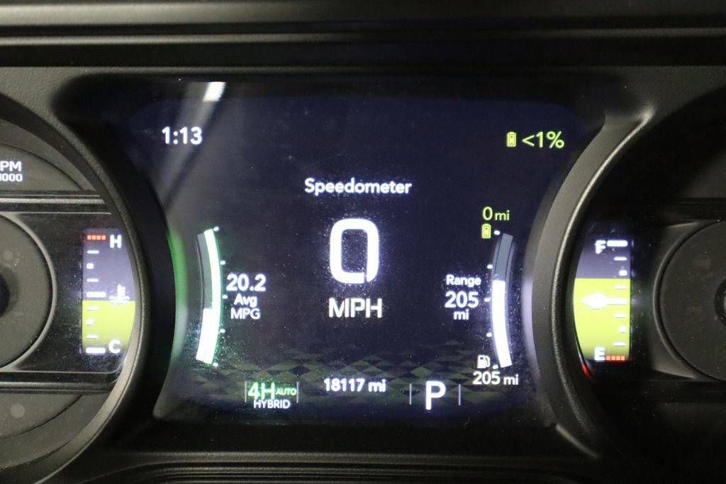 Used 2025 Jeep Wrangler Unlimited Sahara AWD/4WD image 42