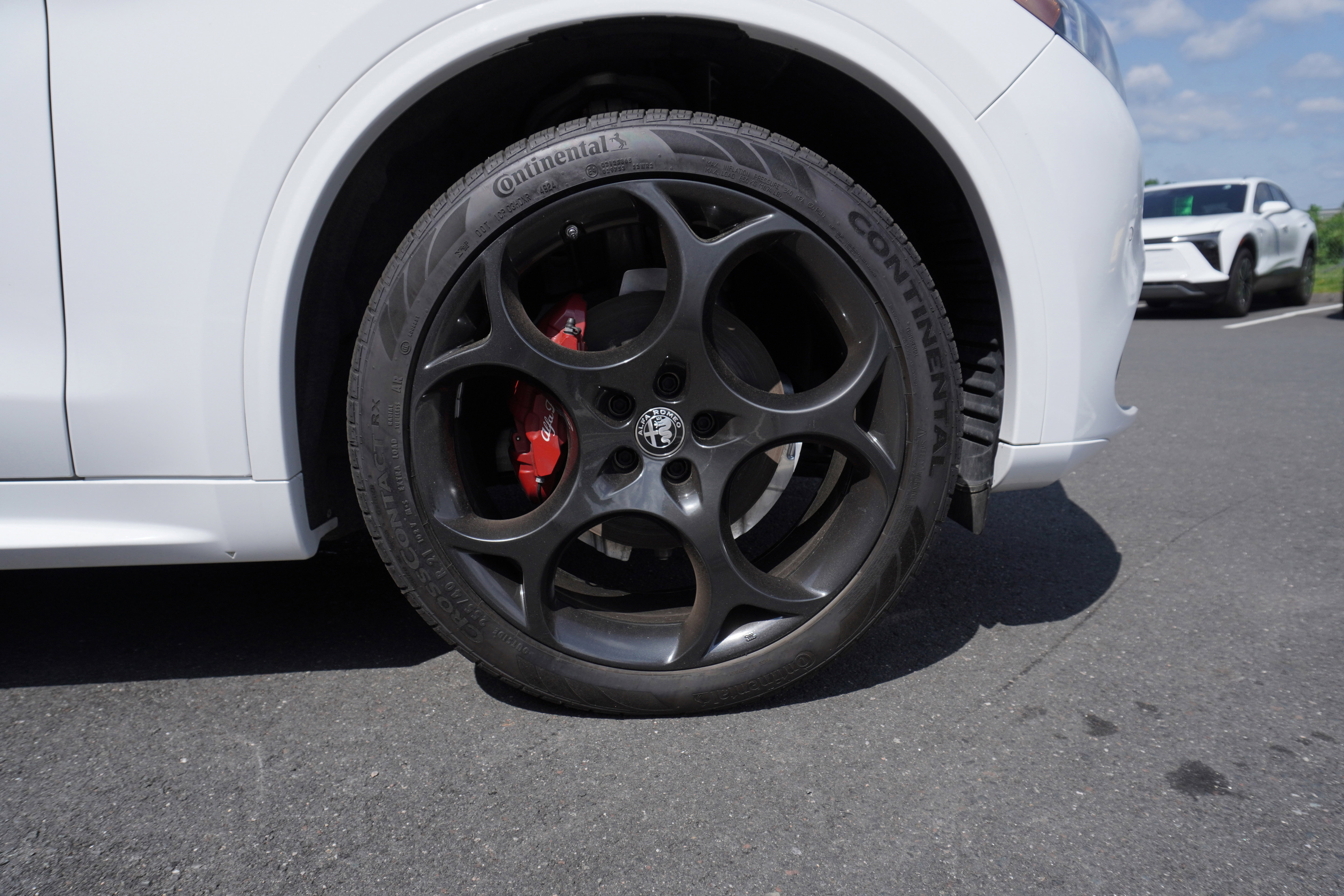 Used 2023 Alfa Romeo Stelvio Veloce image 14