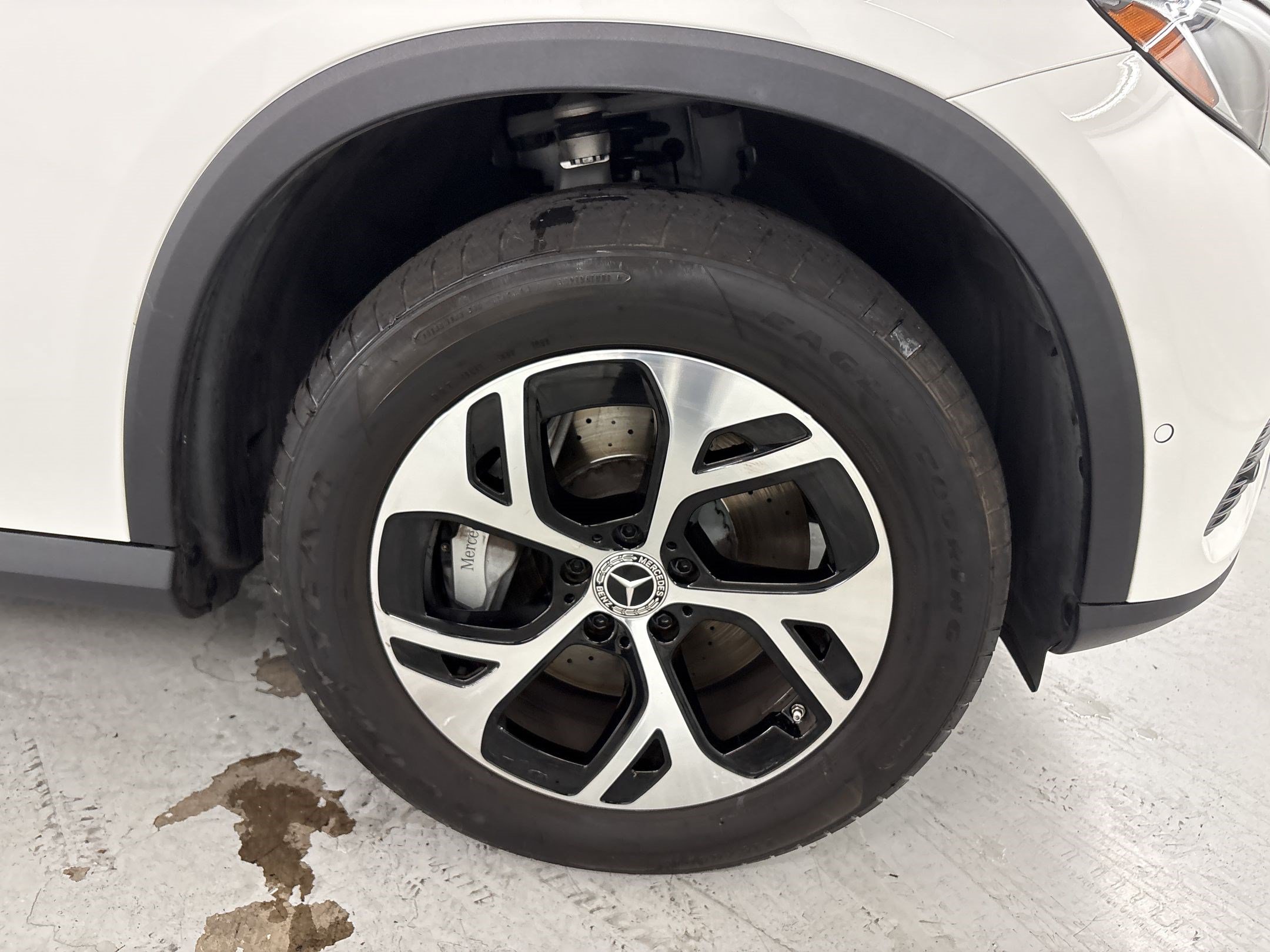 Certified 2025 Mercedes-Benz GLC 350e 4MATIC image 13