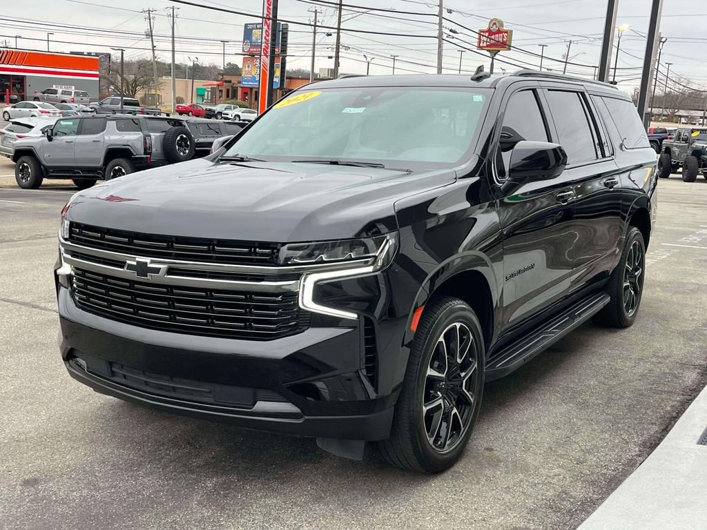 Used 2021 Chevrolet Suburban RST image 7