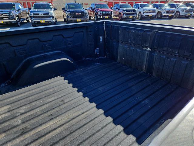 Used 2024 GMC Sierra 1500 SLT image 9