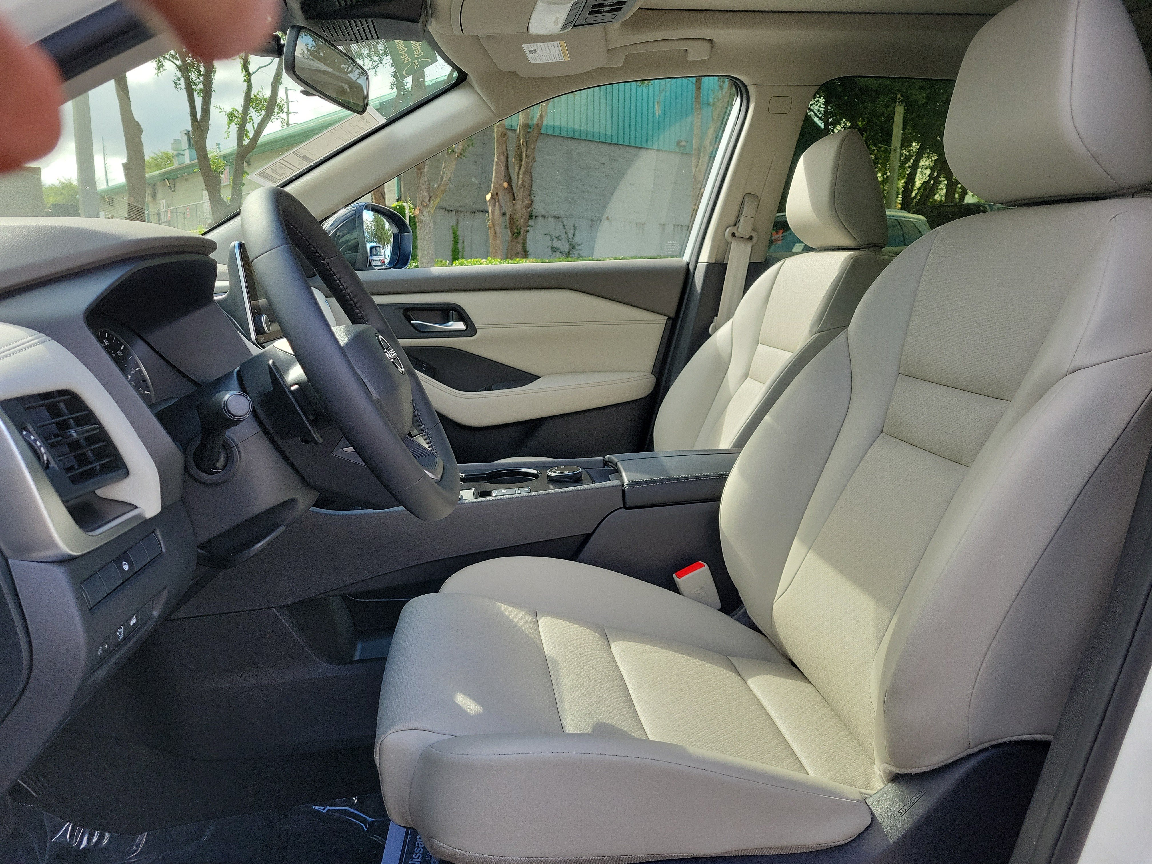 Certified 2026 Nissan Rogue Dark Armor AWD/4WD image 13