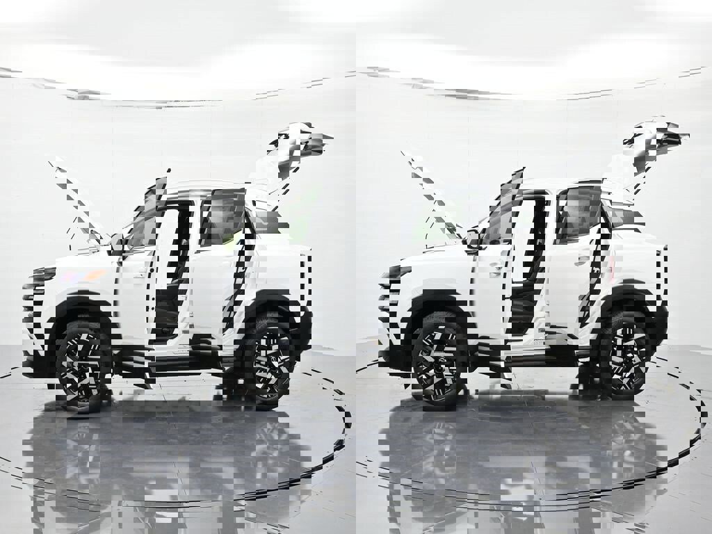 New 2026 Nissan Kicks SV image 46