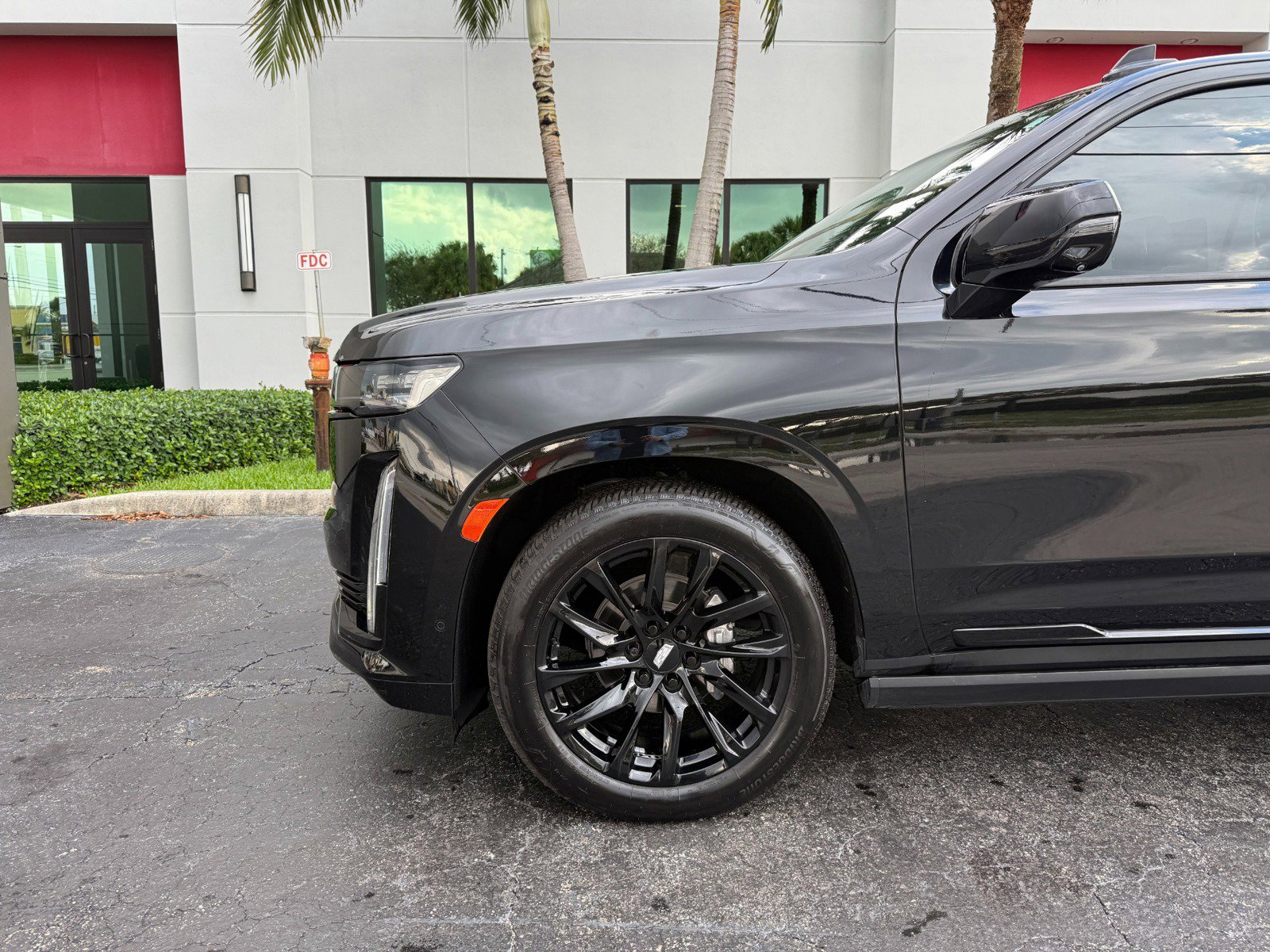 Used 2021 Cadillac Escalade Sport Platinum AWD/4WD image 13