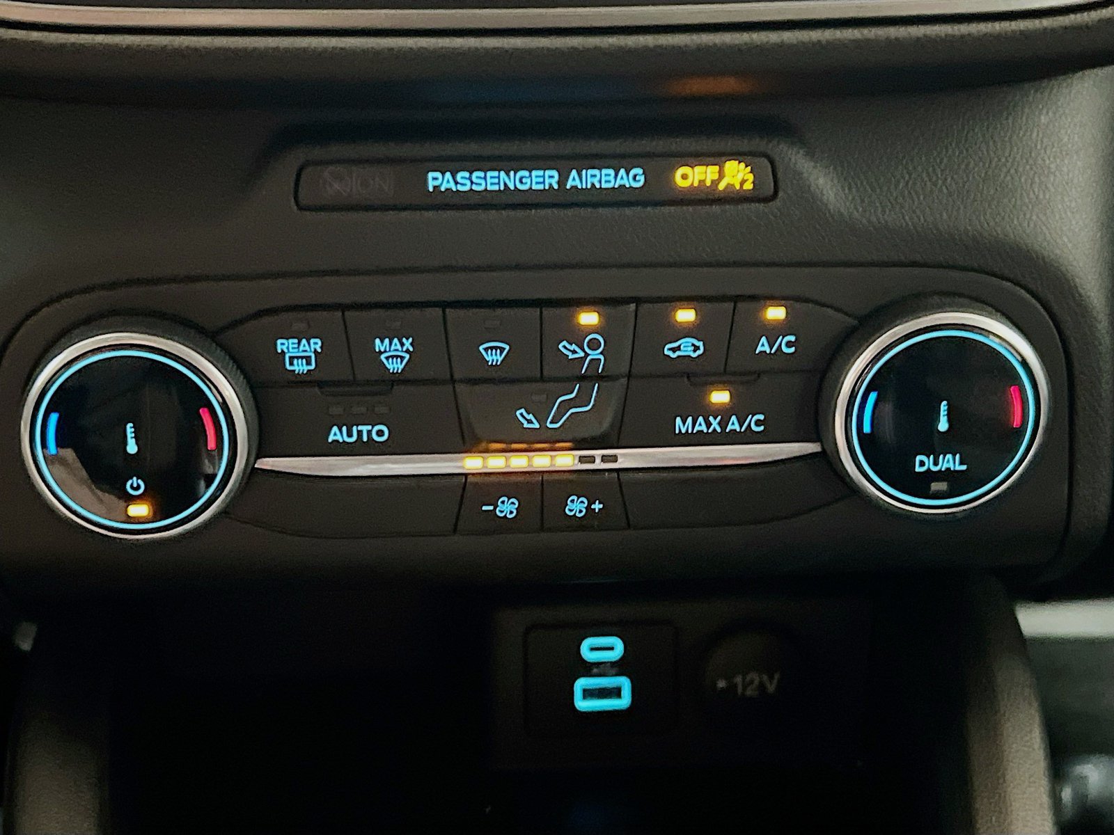 Used 2023 Ford Escape Active FWD image 11