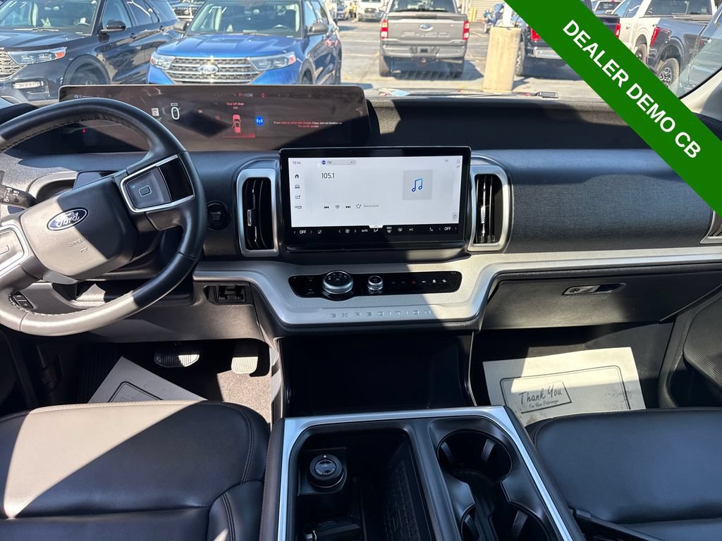 Used 2025 Ford Expedition Active AWD/4WD image 23