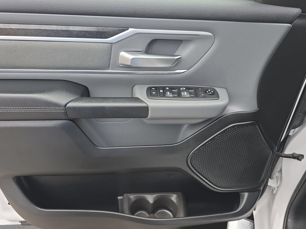 Used 2020 RAM 1500 Big Horn AWD/4WD image 17
