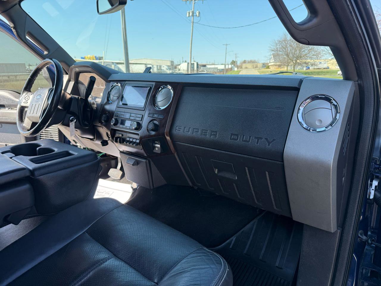 Used 2012 Ford F350 Lariat w/ Chrome Pkg image 29