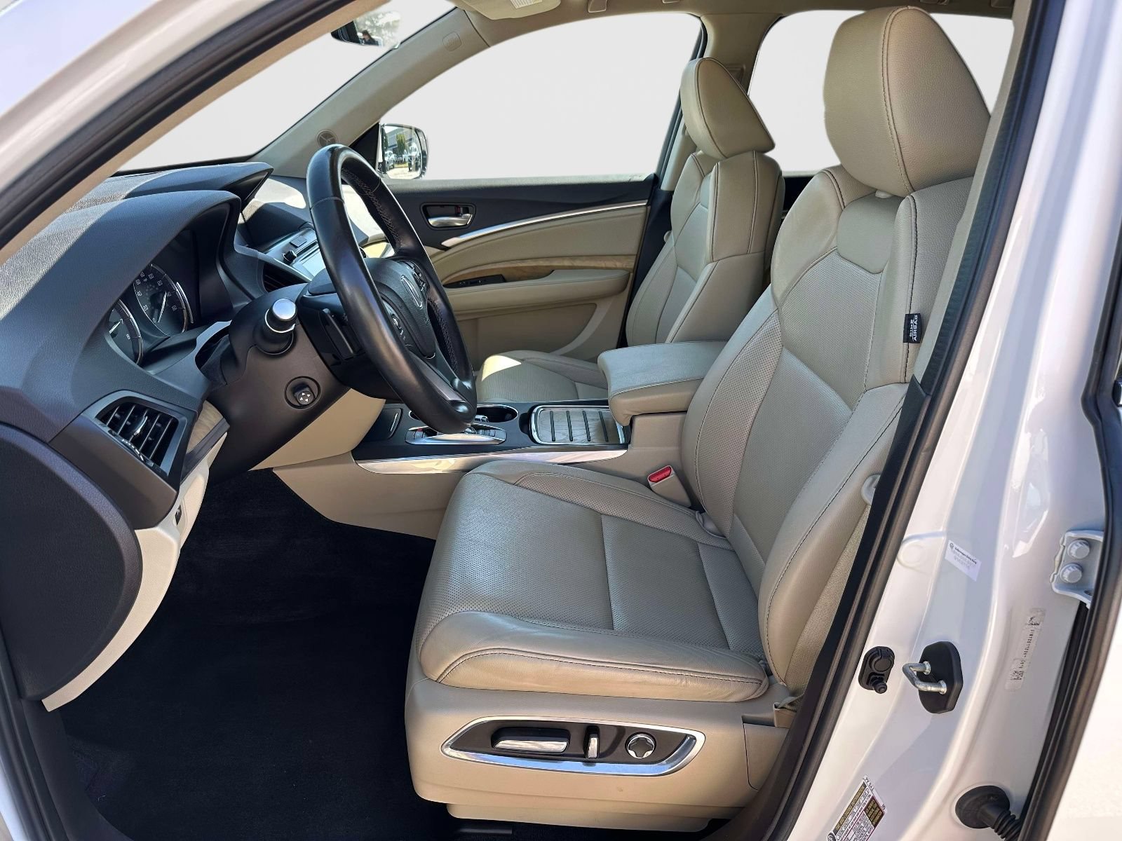 Certified 2020 Acura MDX w/ Technology Package AWD/4WD image 16