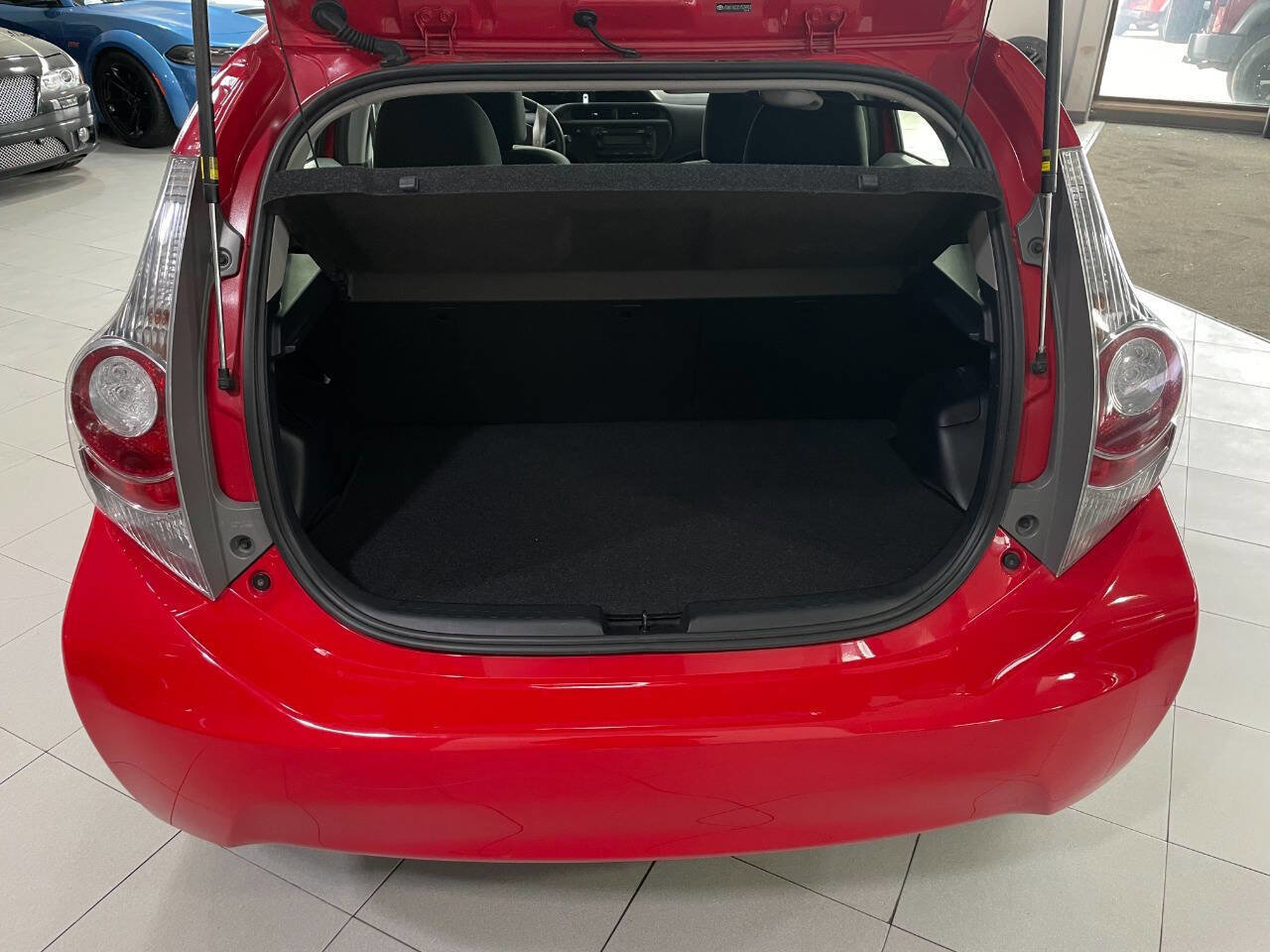 Used 2013 Toyota Prius C Two image 7