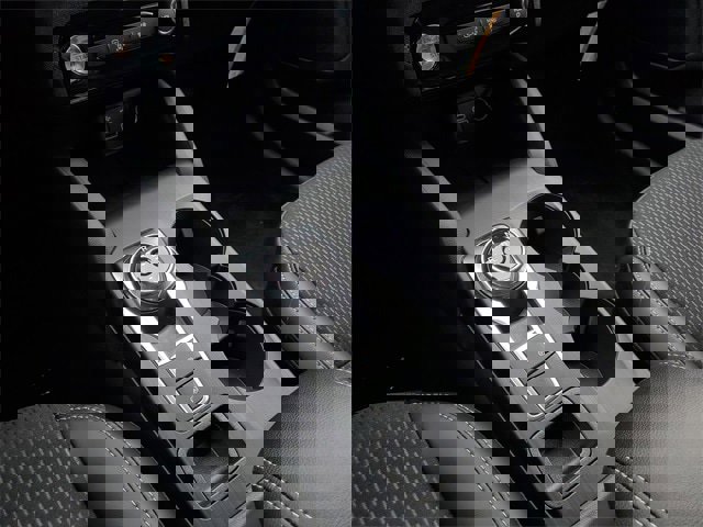 New 2025 Ford Escape SE w/ Class II Trailer Tow Package image 27