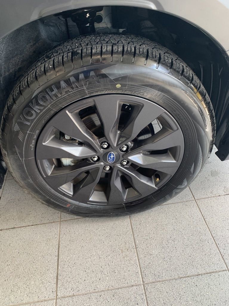 Certified 2025 Subaru Outback Onyx Edition XT w/ Popular Package #2 image 16