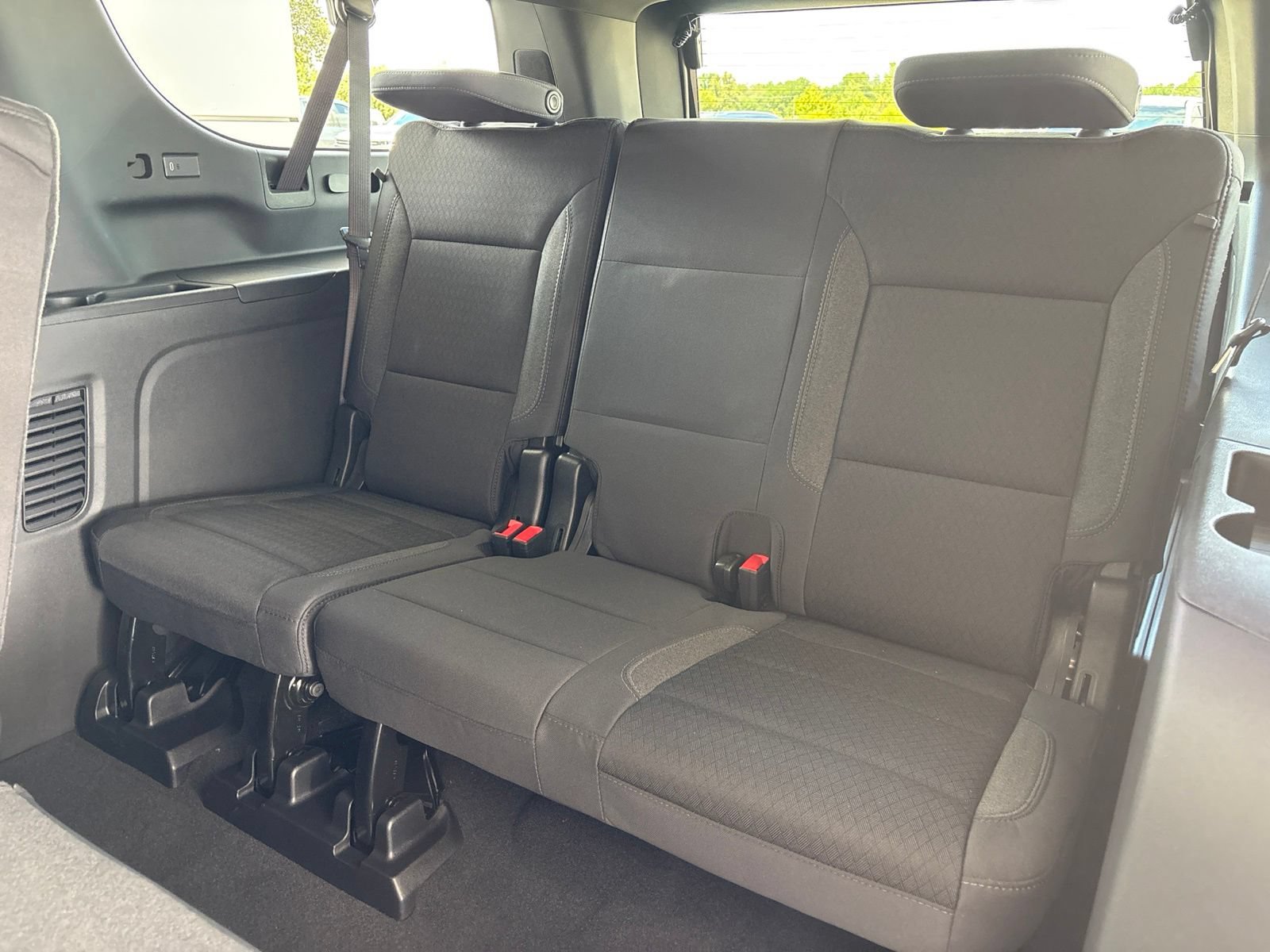 New 2026 Chevrolet Suburban LS RWD image 14
