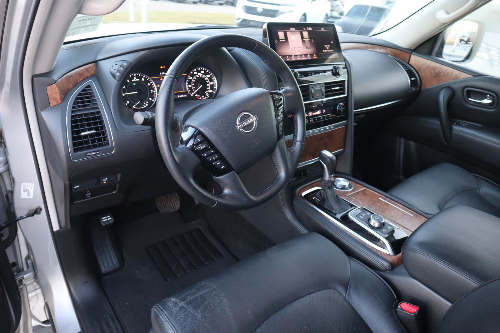 Used 2022 Nissan Armada SL image 22