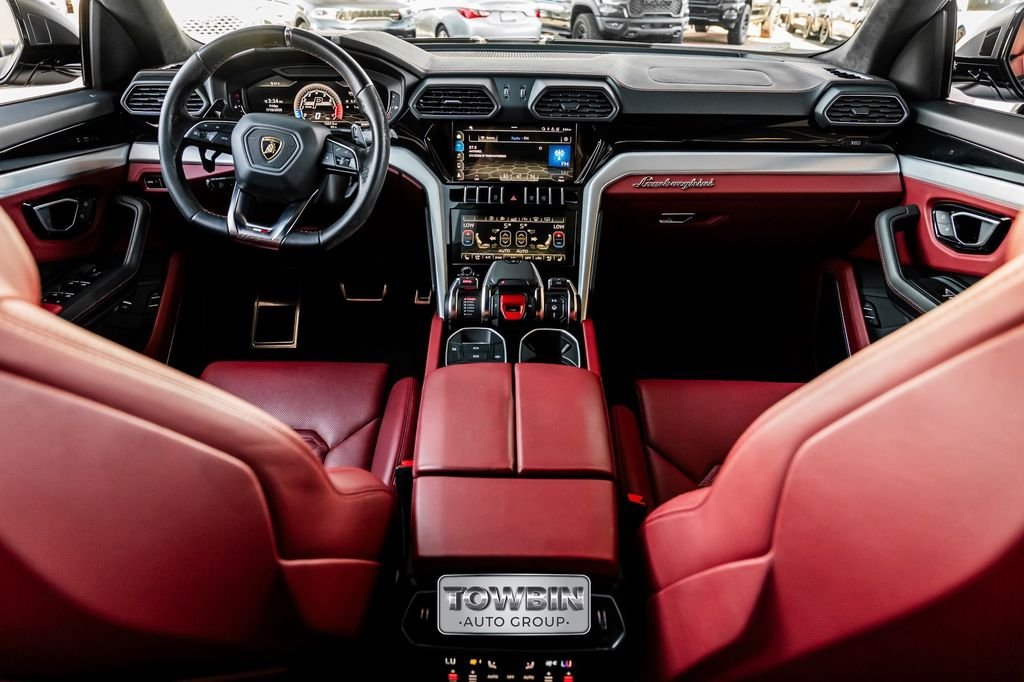 Used 2020 Lamborghini Urus AWD/4WD image 19
