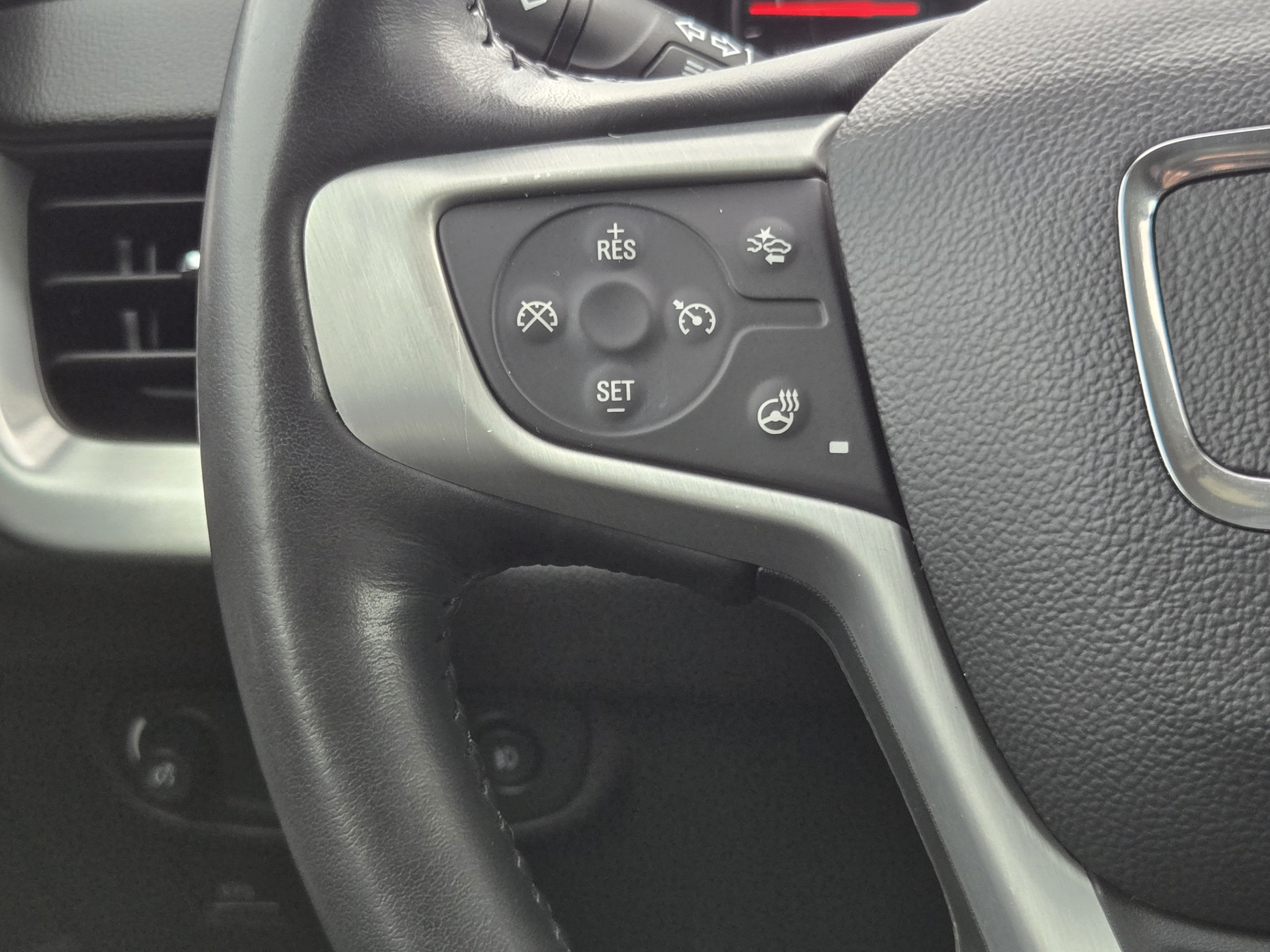 Used 2020 GMC Terrain SLT w/ Preferred Package FWD image 25