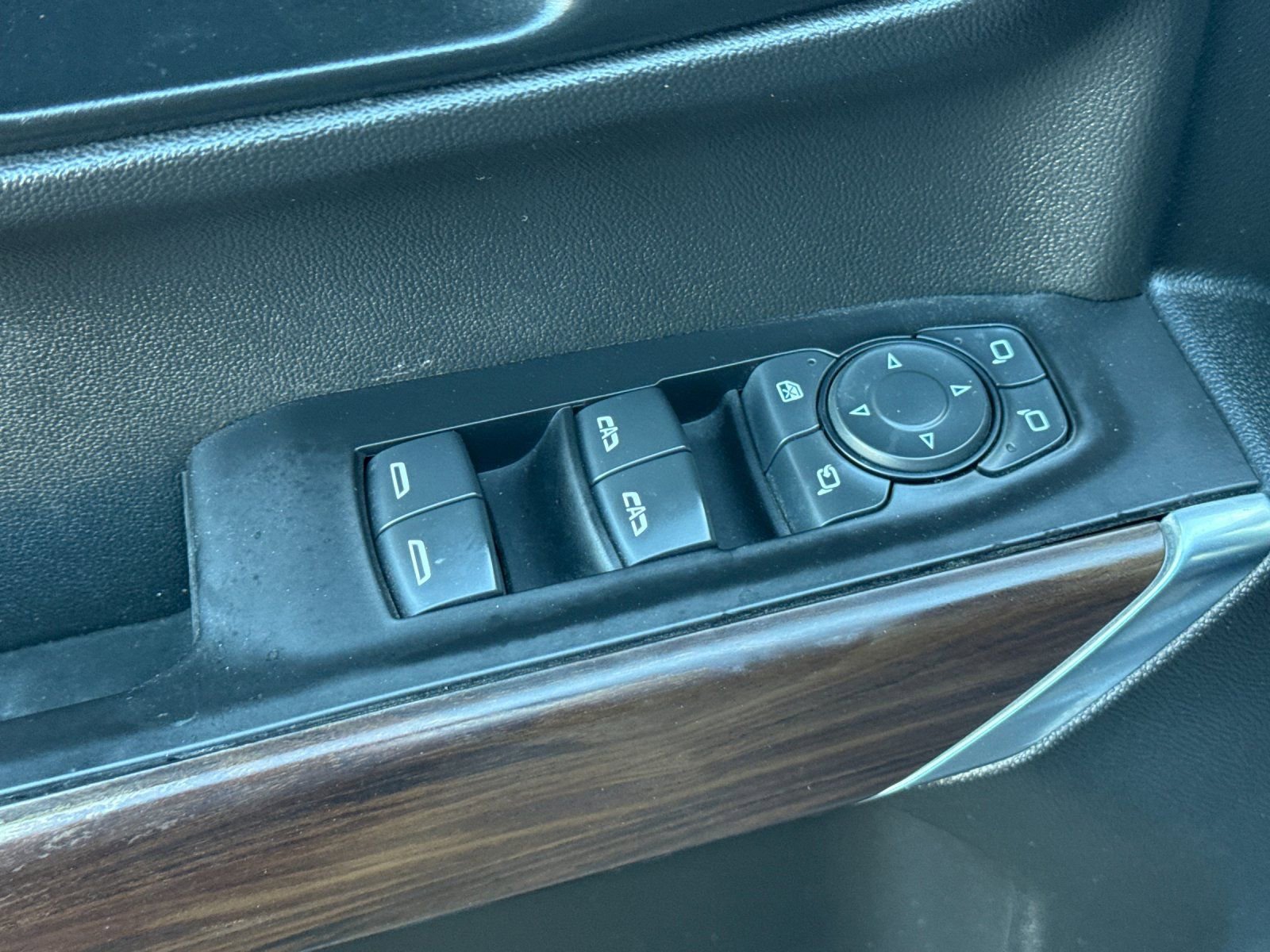 Used 2020 GMC Sierra 1500 SLT w/ Driver Alert Package I image 12