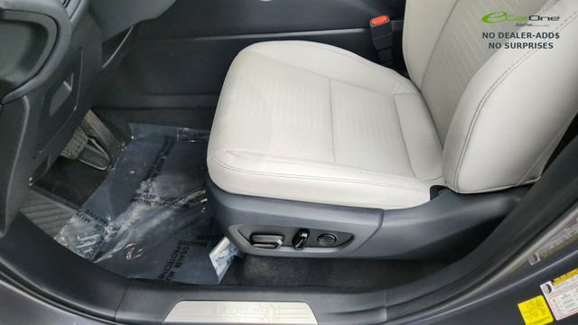 Used 2025 Lexus TX 350 AWD w/ Technology Package image 38