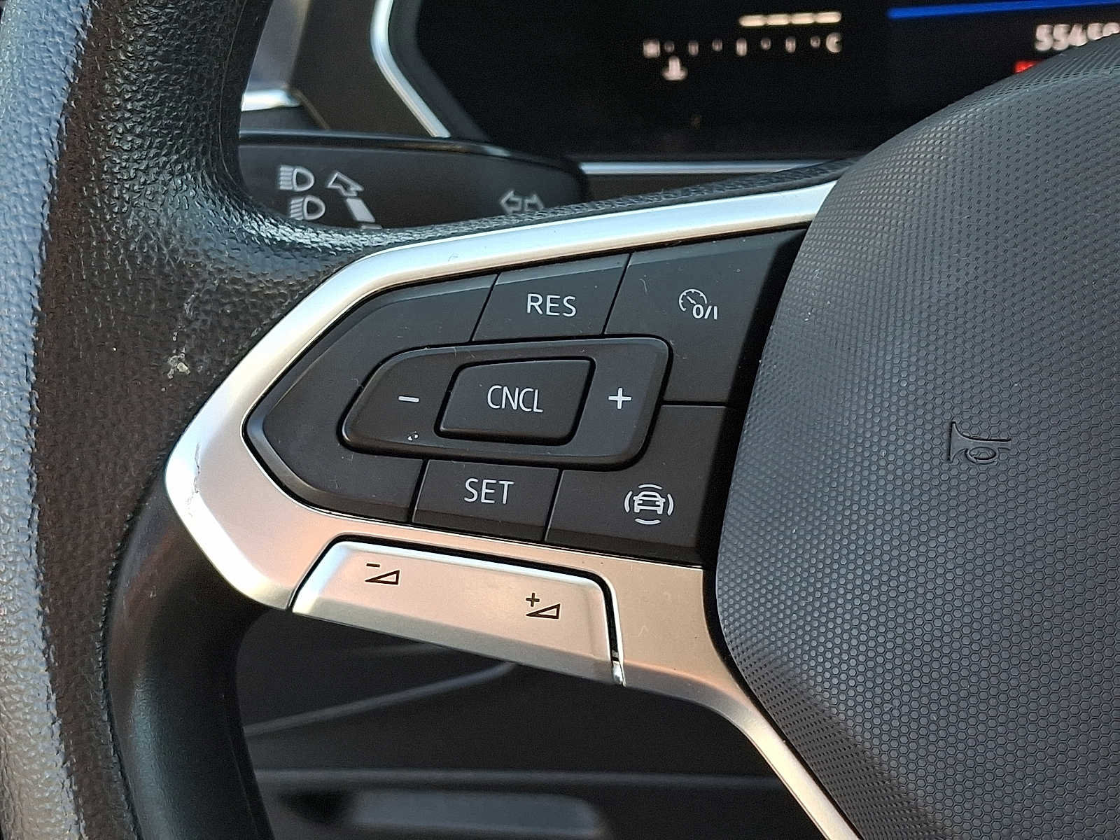 Used 2022 Volkswagen Tiguan S image 20