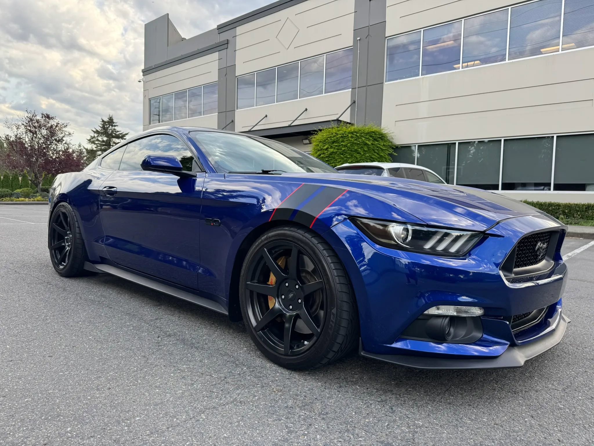 Used 2015 Ford Mustang GT w/ GT Performance Package RWD image 1