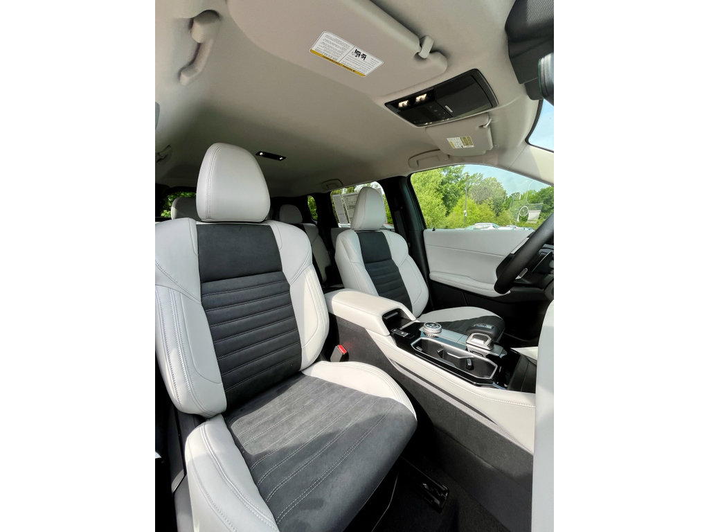 New 2026 Mitsubishi Outlander SE FWD image 11