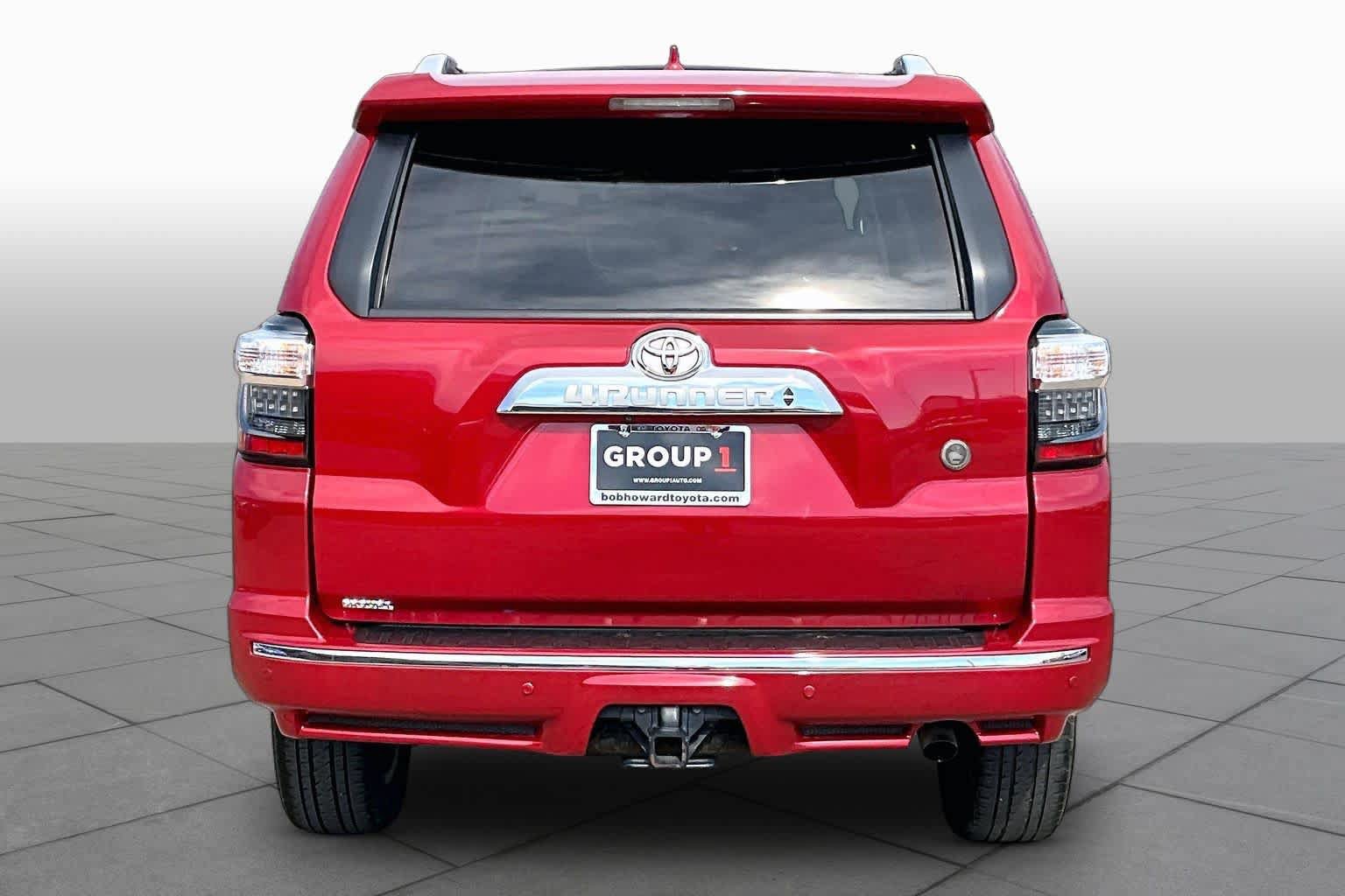 Used 2015 Toyota 4Runner Limited AWD/4WD image 5