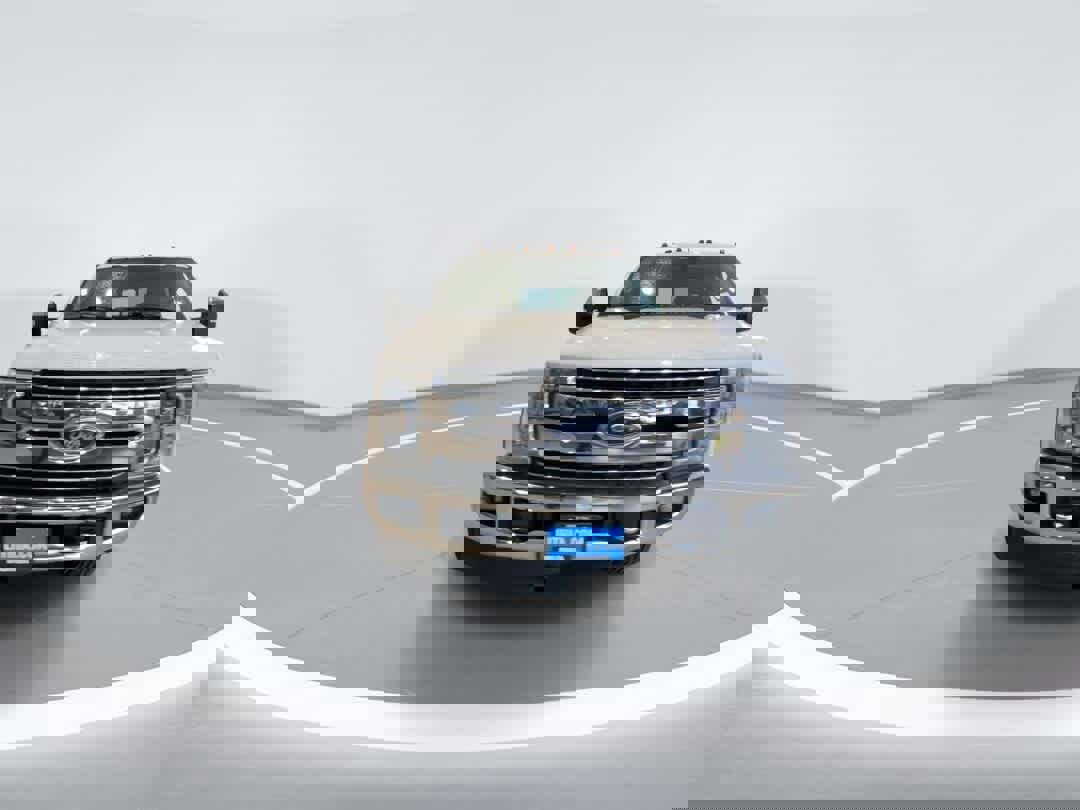 Used 2017 Ford F350 Lariat w/ Lariat Ultimate Package image 3