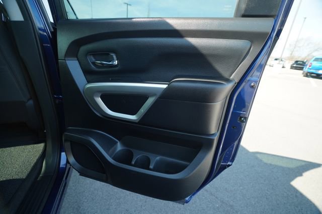 Used 2021 Nissan Titan SV w/ SV Convenience Package image 21