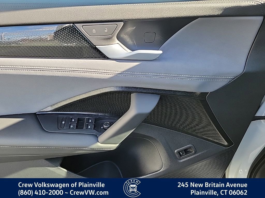 New 2026 Volkswagen Tiguan SE R-Line image 38