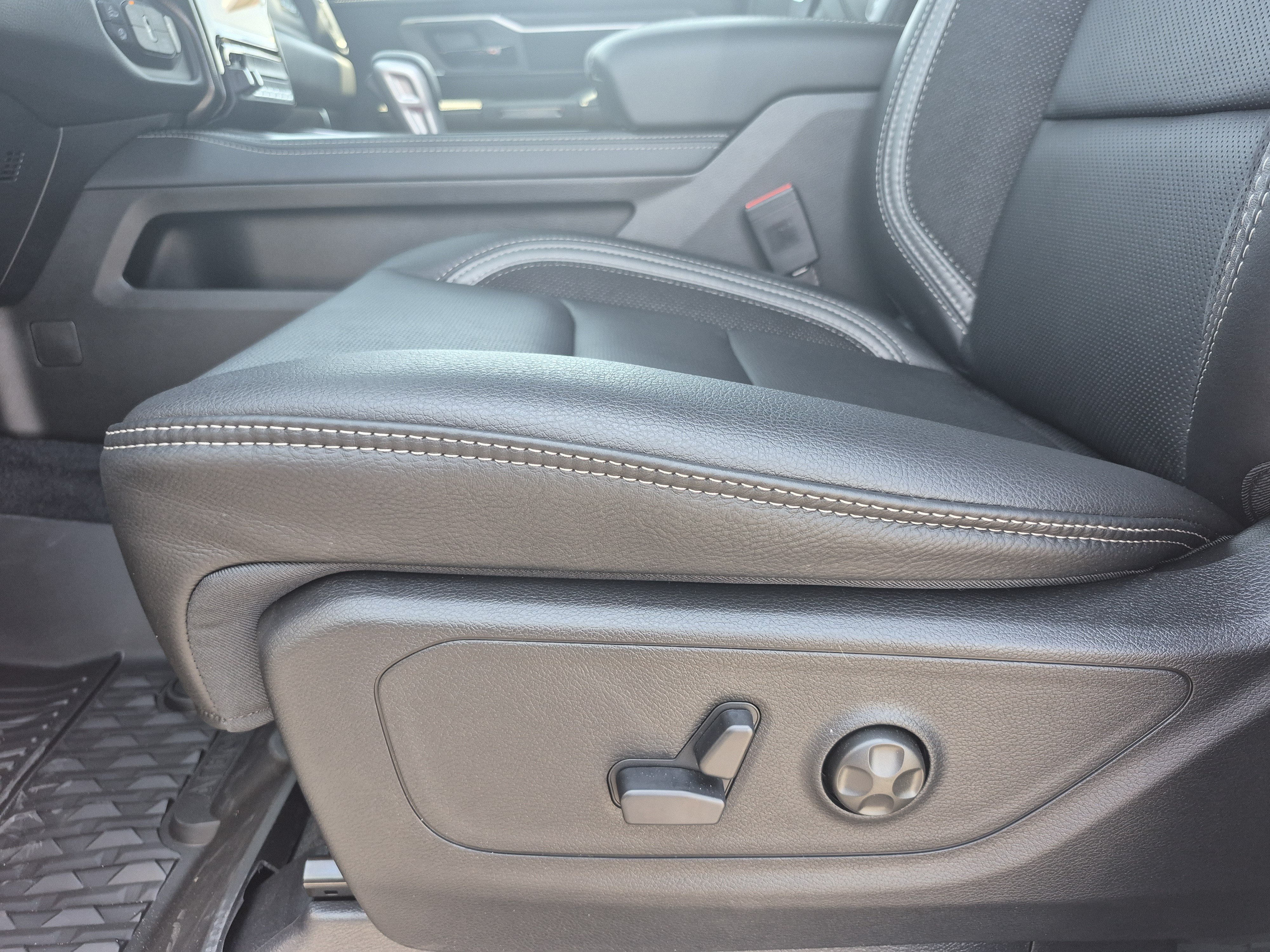 New 2026 RAM 1500 RHO AWD/4WD image 17