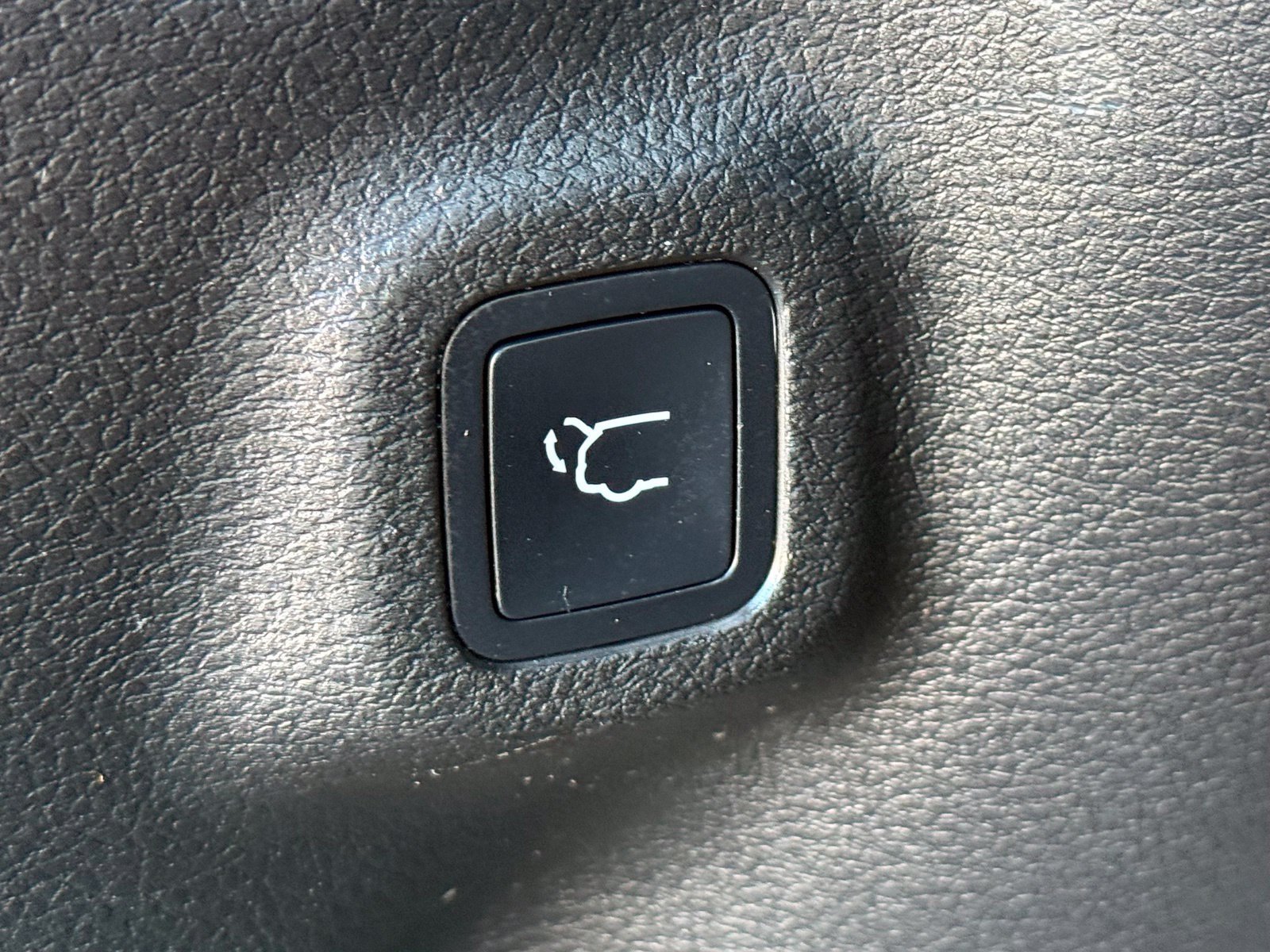 Used 2022 Jeep Compass Latitude w/ Convenience Group AWD/4WD image 40