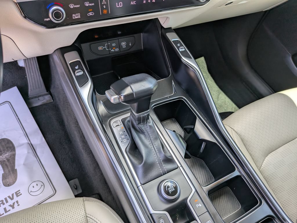 Certified 2025 Kia Sorento S w/ Panoramic Sunroof Package FWD image 26