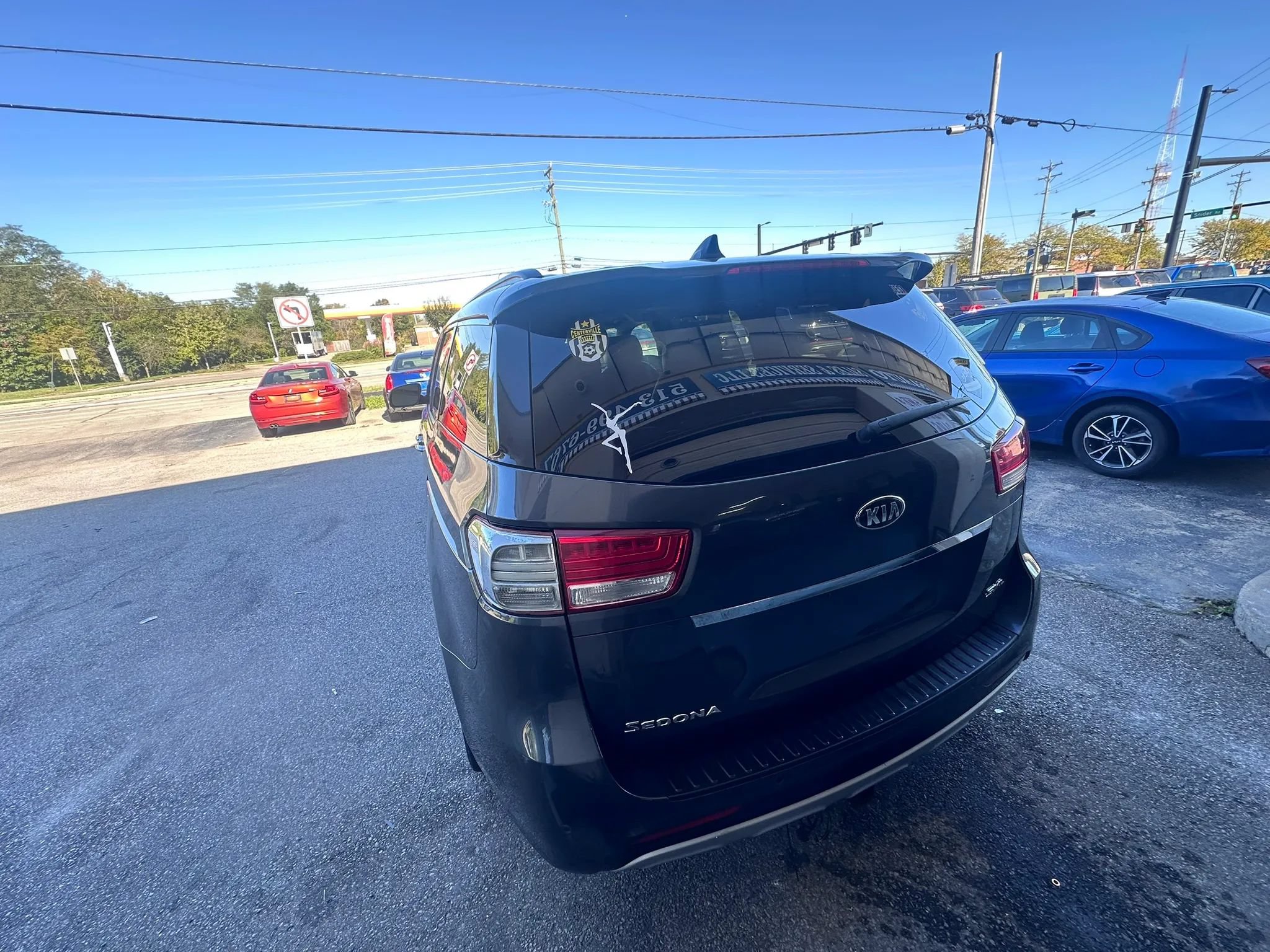 Used 2017 Kia Sedona SX Limited w/ SXL Prestige Package FWD image 4