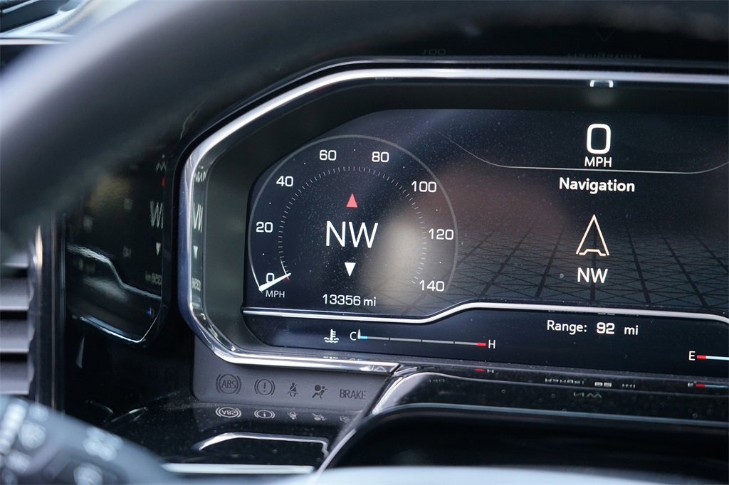 Used 2024 GMC Sierra 1500 Elevation image 25