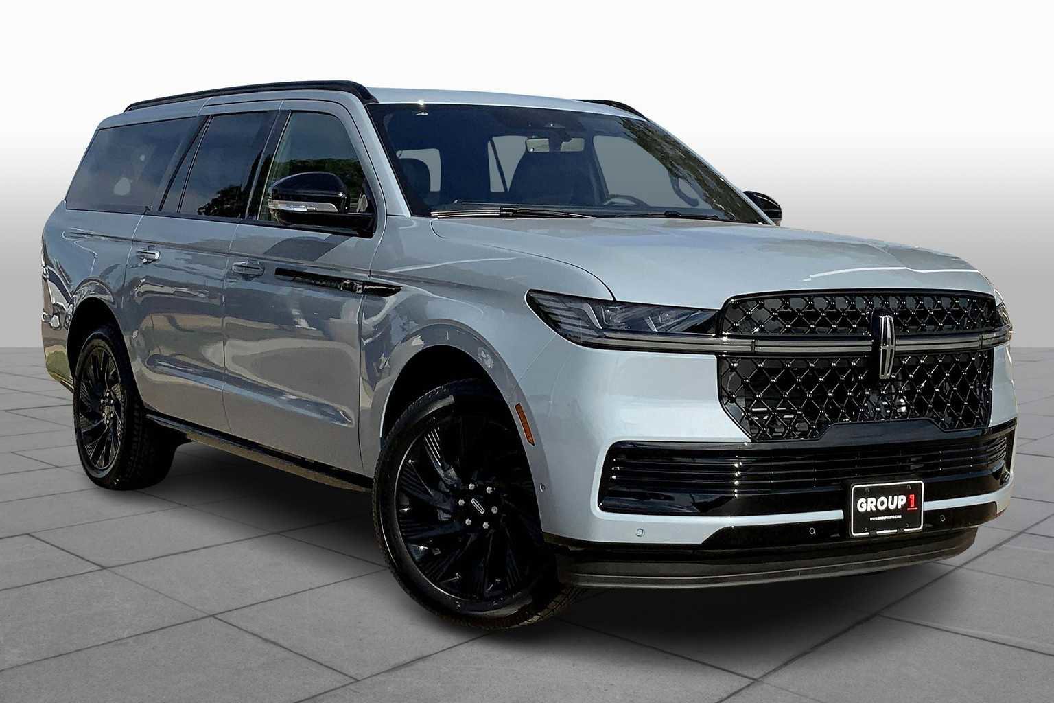 New 2025 Lincoln Navigator L Reserve w/ Jet Appearance Package image 2