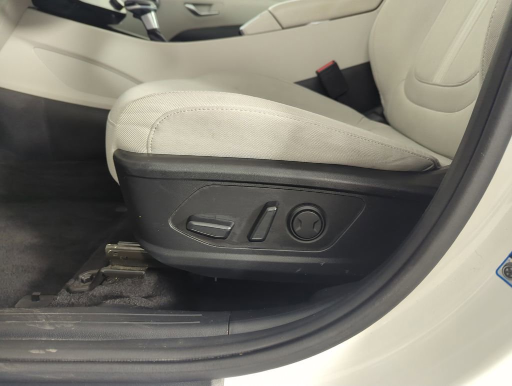 Used 2025 Hyundai Tucson SEL image 13