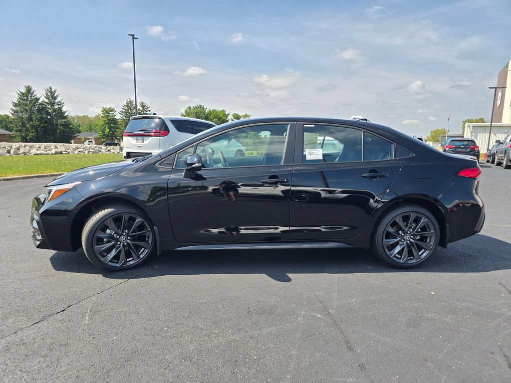 New 2026 Toyota Corolla SE w/ SE Package FWD image 5
