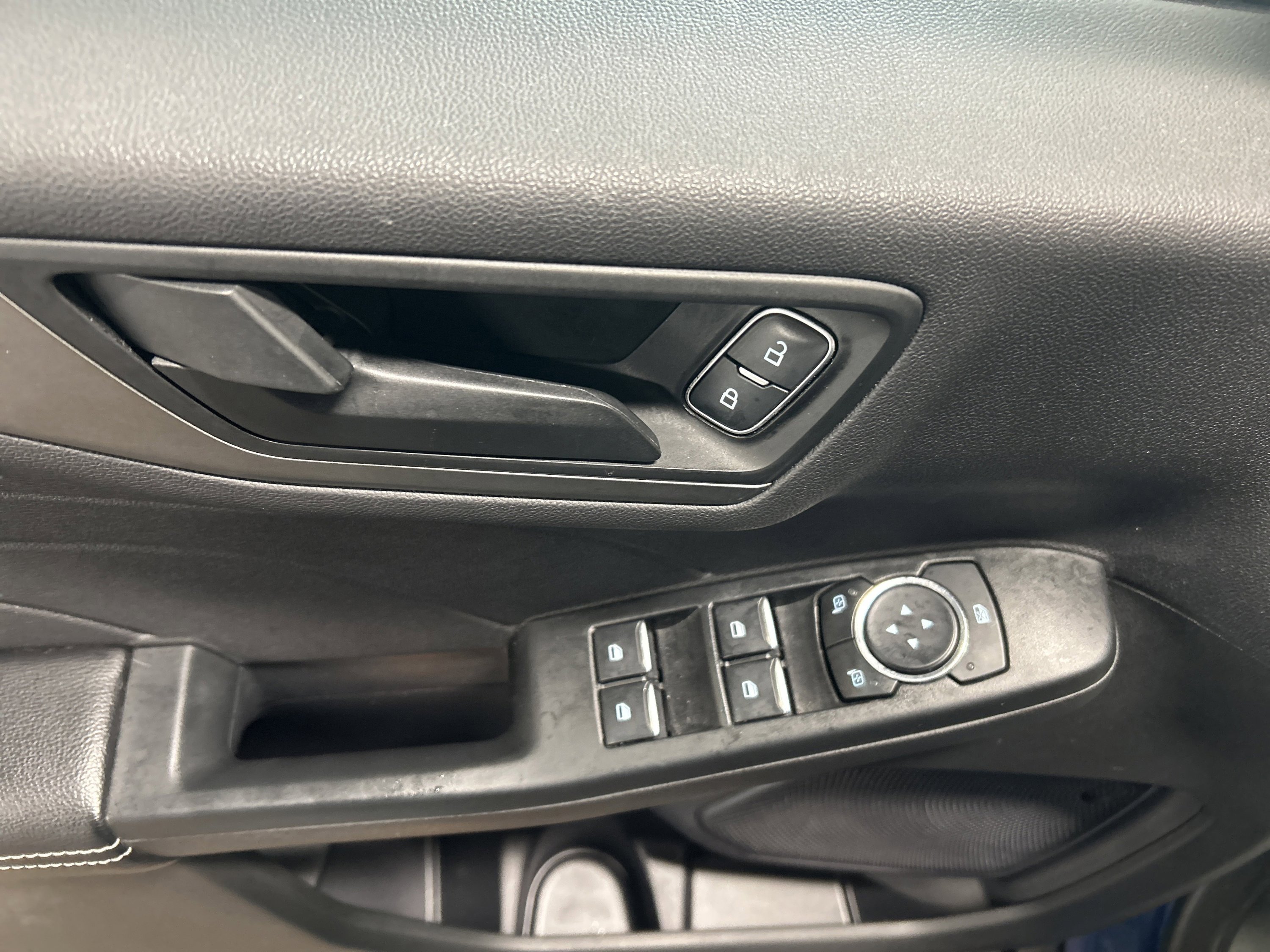 Used 2023 Ford Escape Active image 14