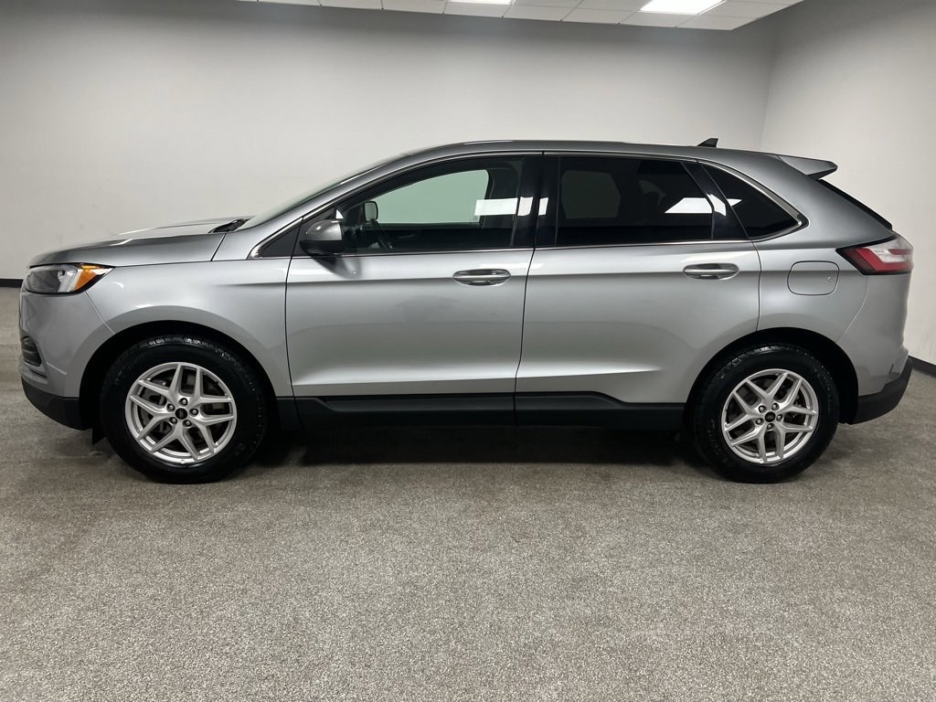 Used 2024 Ford Edge SEL image 7