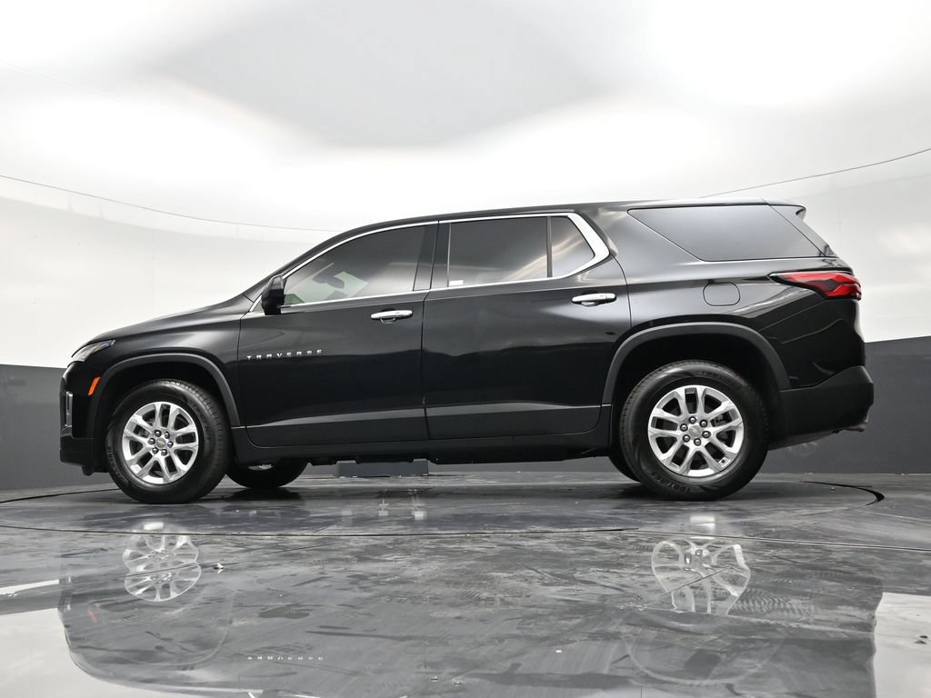 Used 2024 Chevrolet Traverse LS FWD image 18