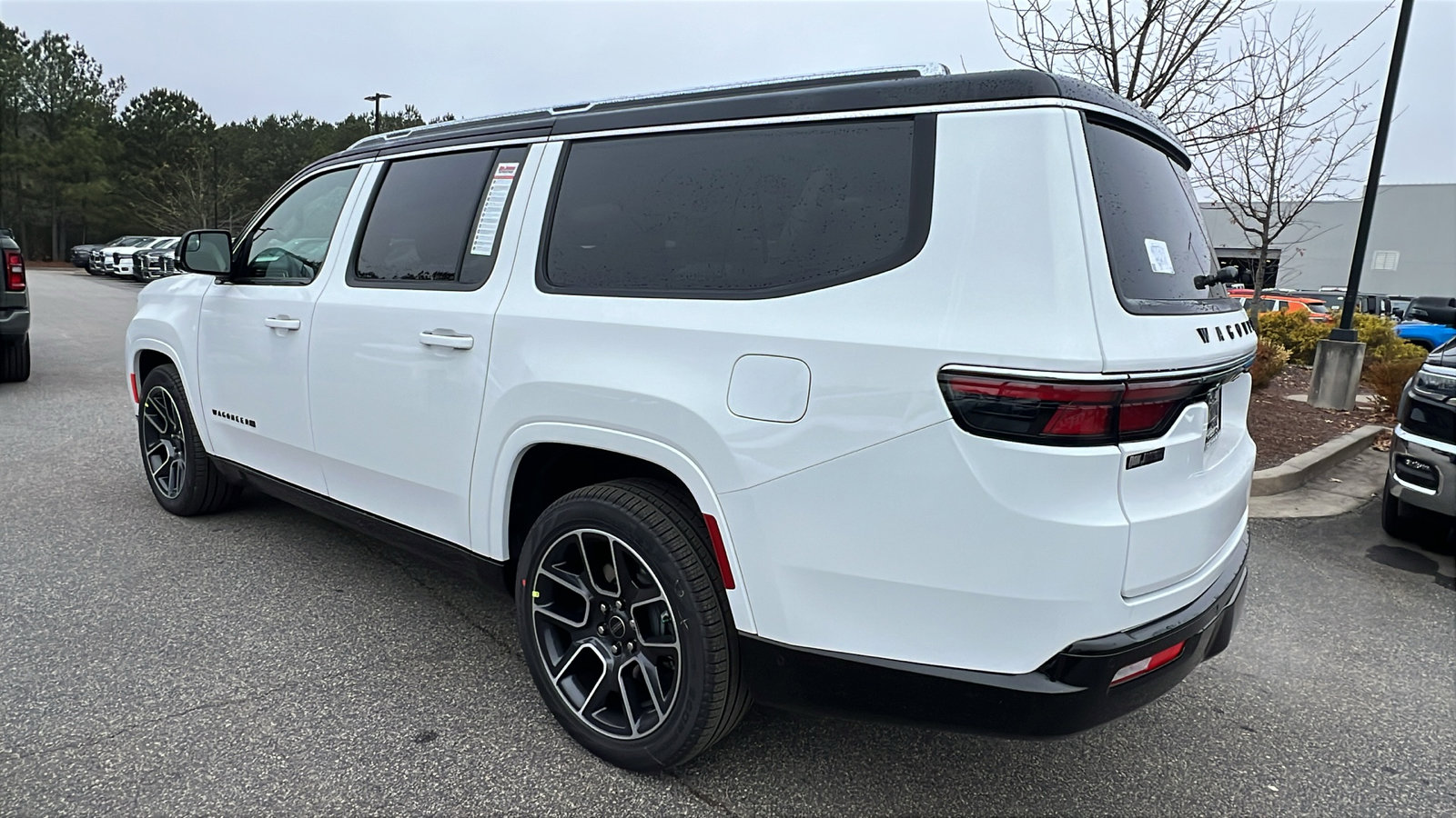 New 2025 Jeep Wagoneer L Series III image 10