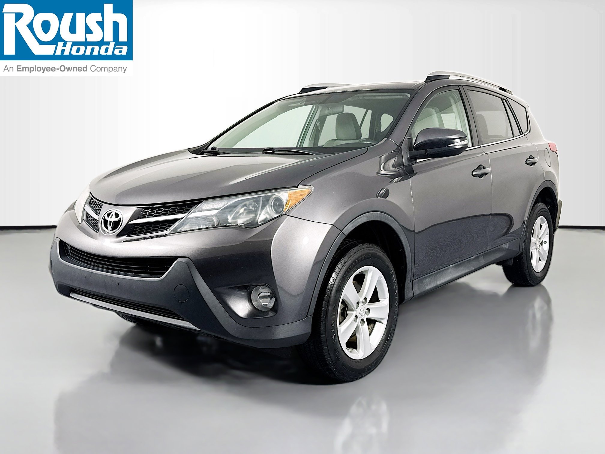 Used 2014 Toyota RAV4 XLE image 1