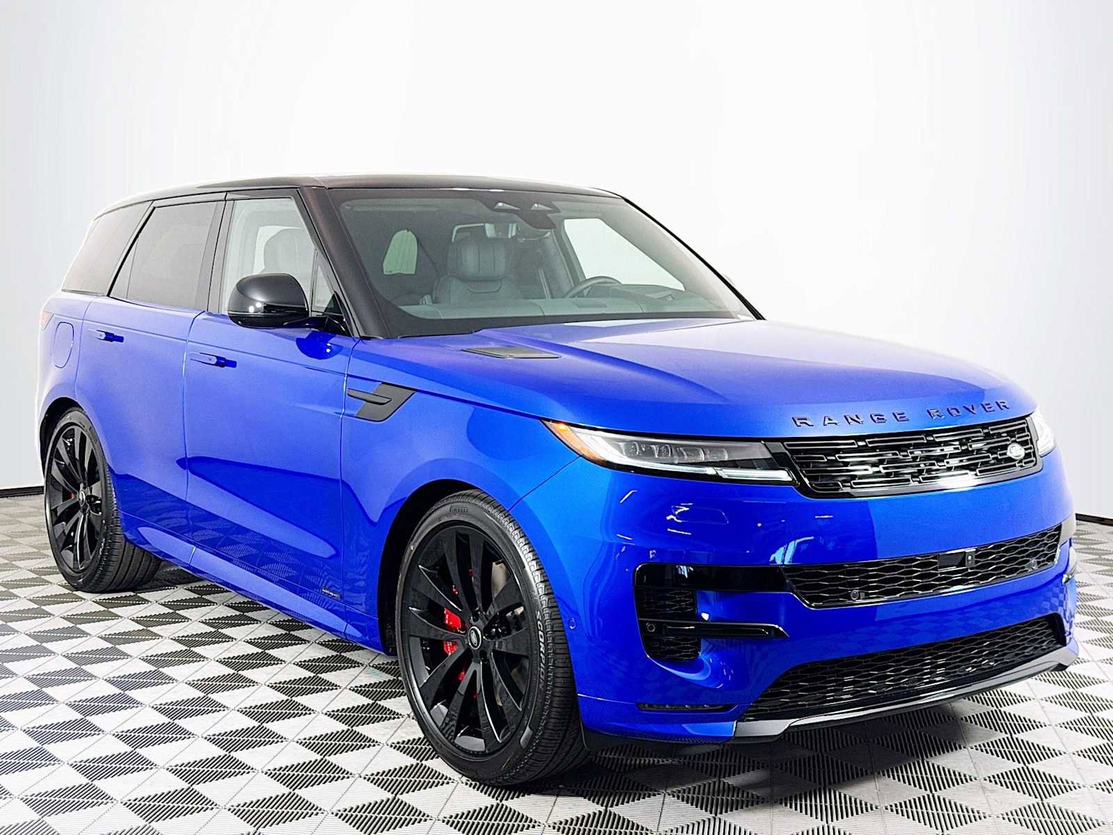 New 2025 Land Rover Range Rover Sport Autobiography image 3