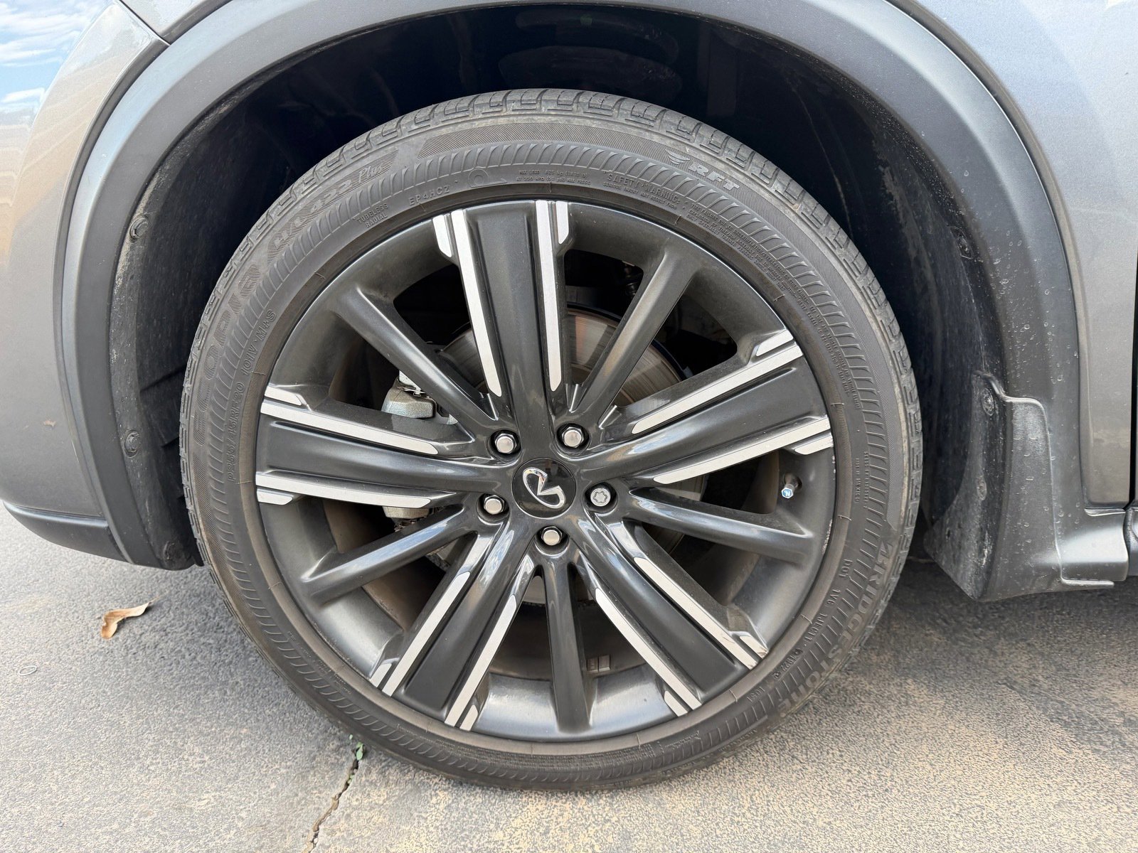 Used 2021 INFINITI QX50 Luxe w/ Appearance Package image 6