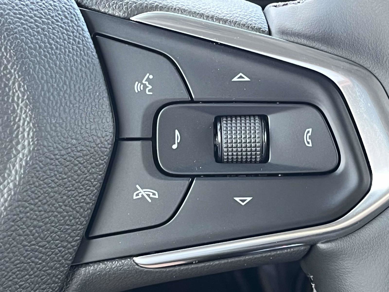 New 2026 Chevrolet TrailBlazer LT w/ Convenience Package FWD image 19