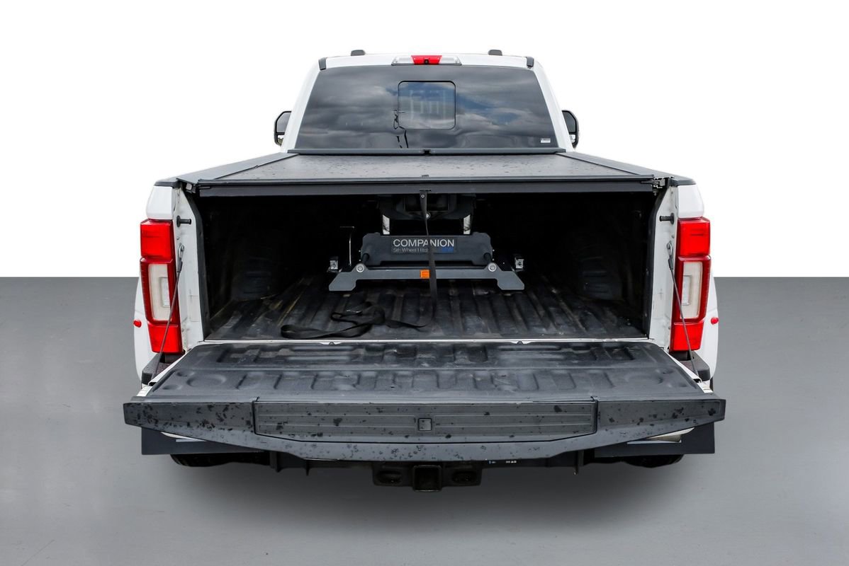 Used 2021 Ford F450 Platinum w/ FX4 Off-Road Package image 60