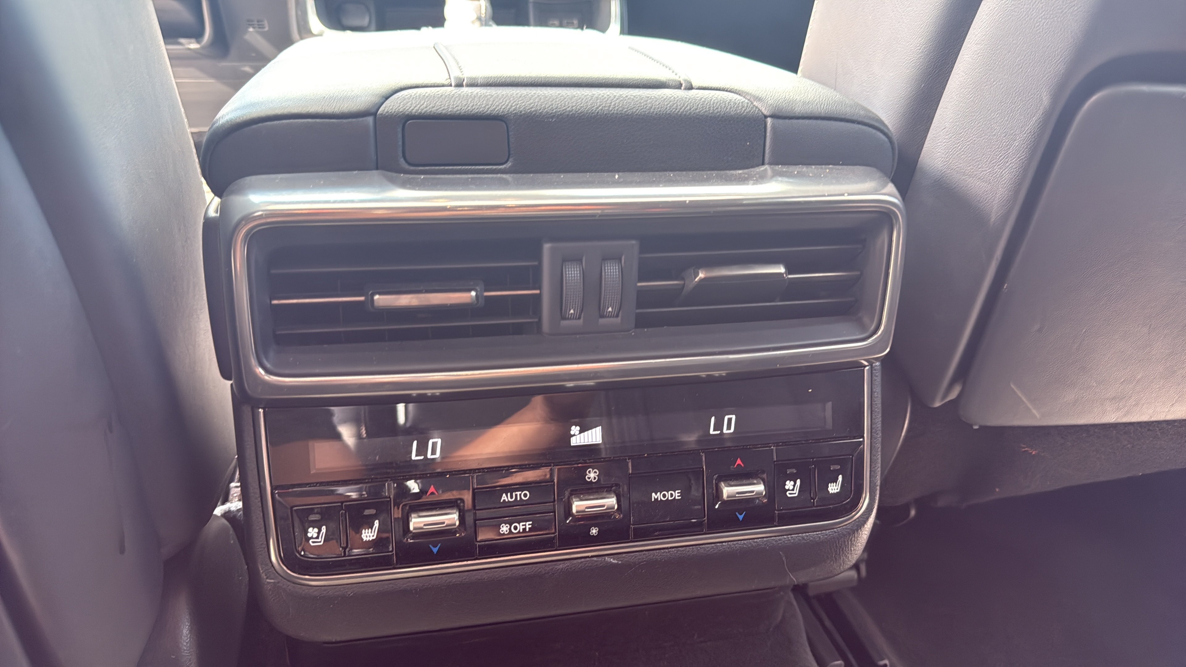 Used 2023 Lexus LX 600 F Sport AWD/4WD image 23