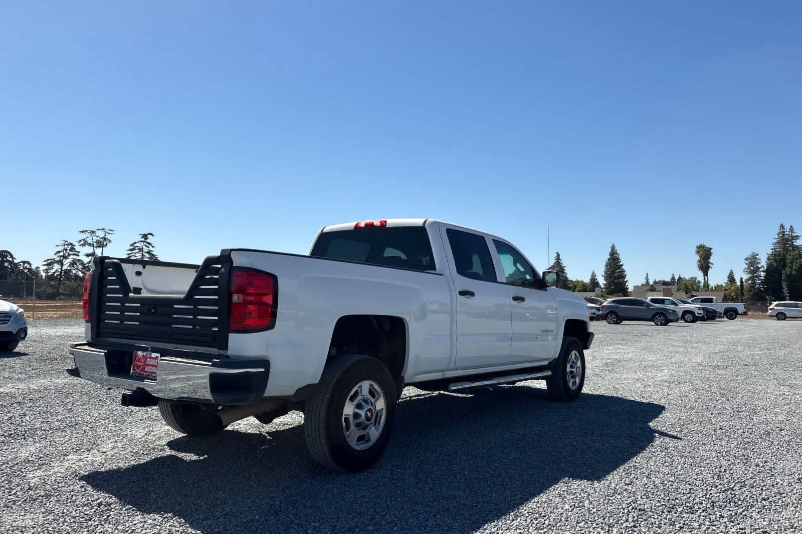 Used 2015 Chevrolet Silverado 2500 LT RWD image 3