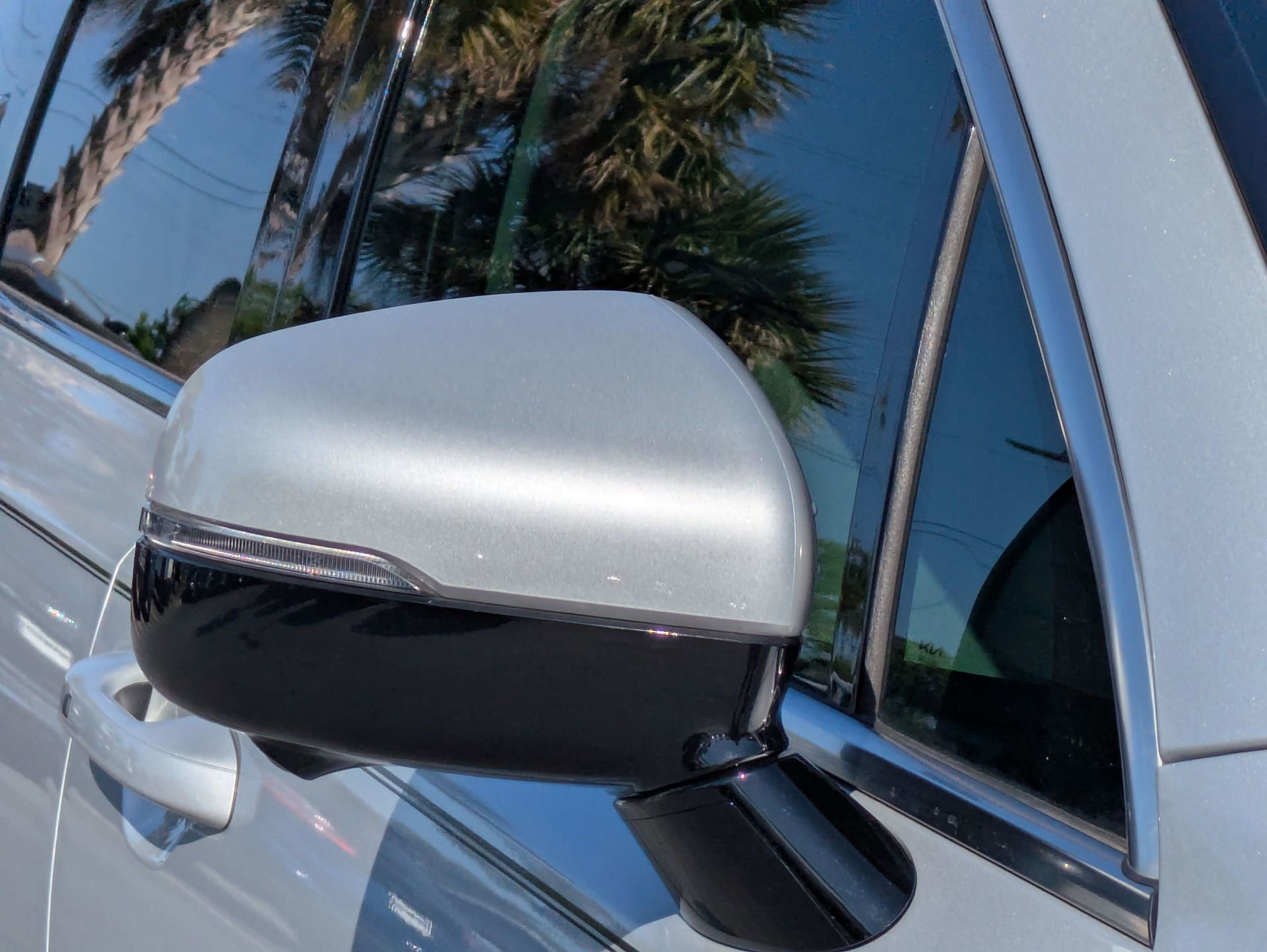 Used 2023 Kia Sorento SX Prestige image 15